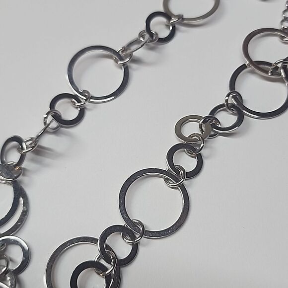 Silver Circle Link Necklace - Picture 3 of 3